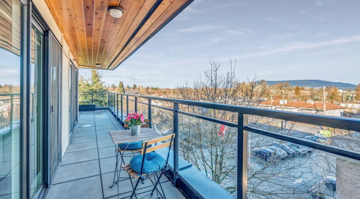 404 688 E 18th Ave Vancouver (14)