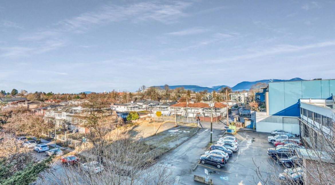 404 688 E 18th Ave Vancouver (17)