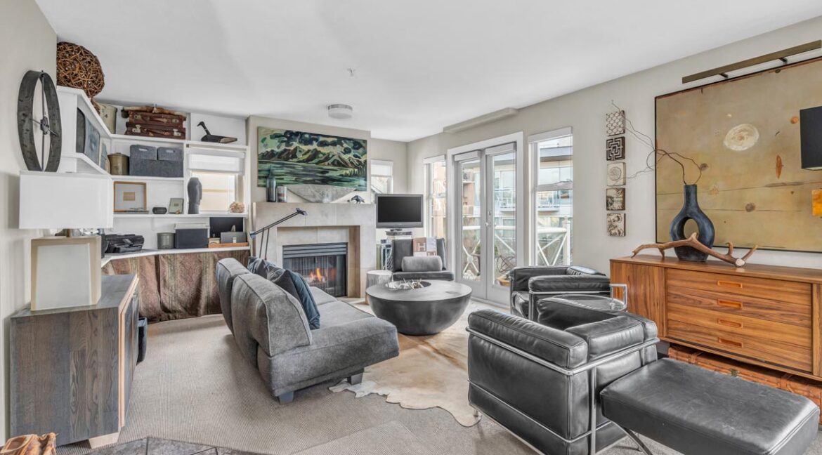 401-1562 W 5th Ave (8)