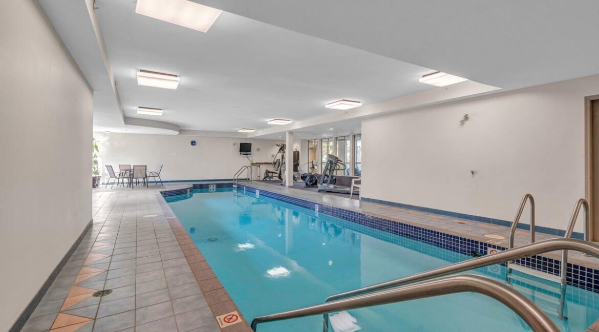 311 3755 W 8th Avenue (28)