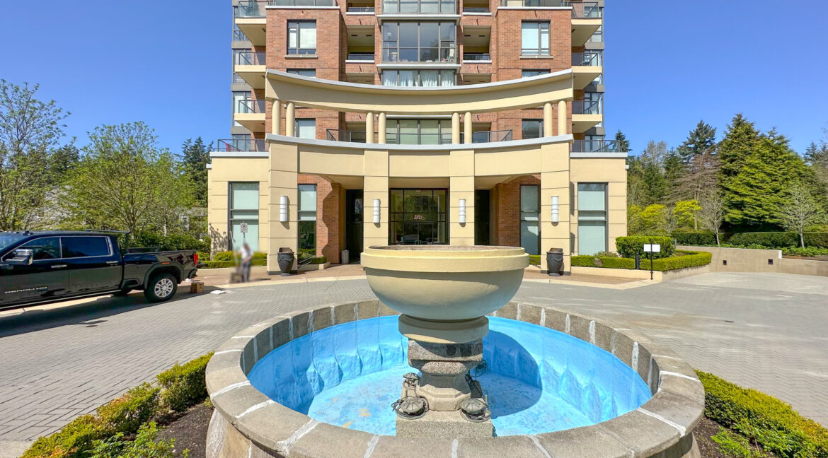 1107-6823 STATION HILL DR BURNABY-02