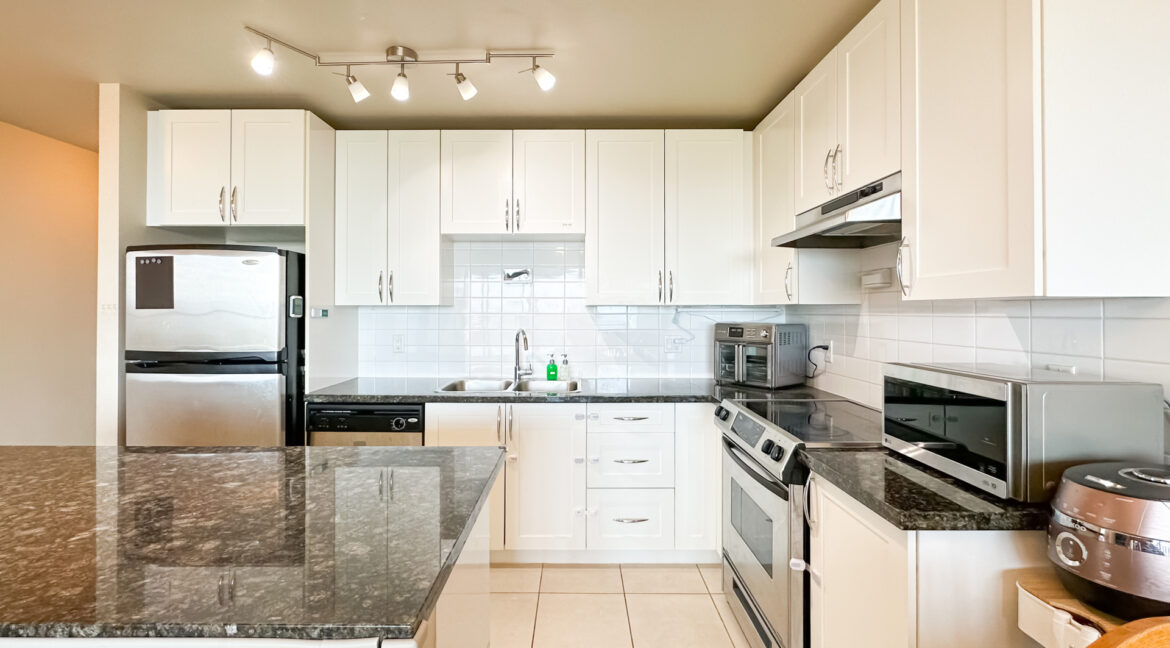 1107-6823 STATION HILL DR BURNABY-06