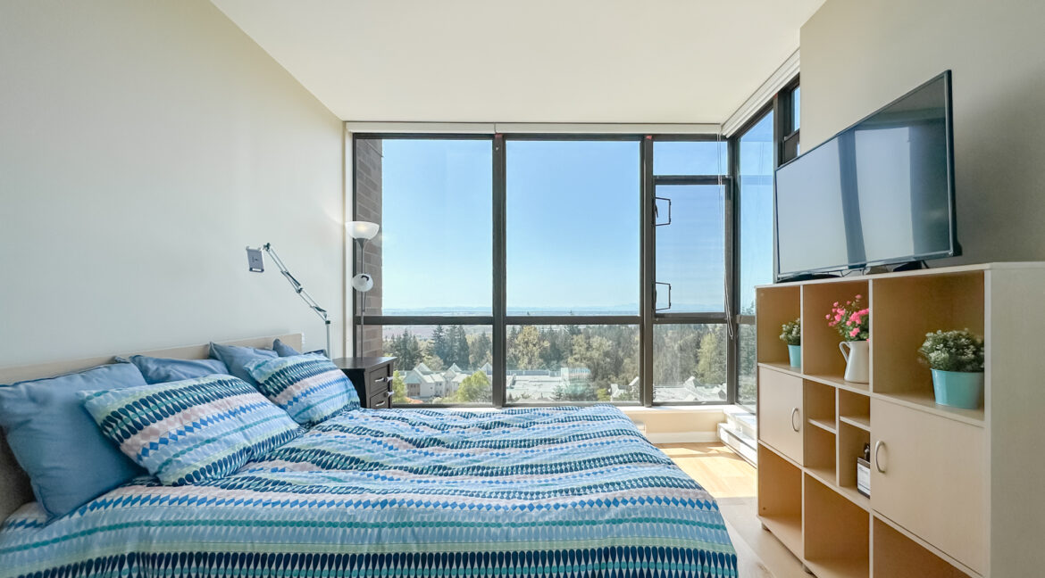 1107-6823 STATION HILL DR BURNABY-13