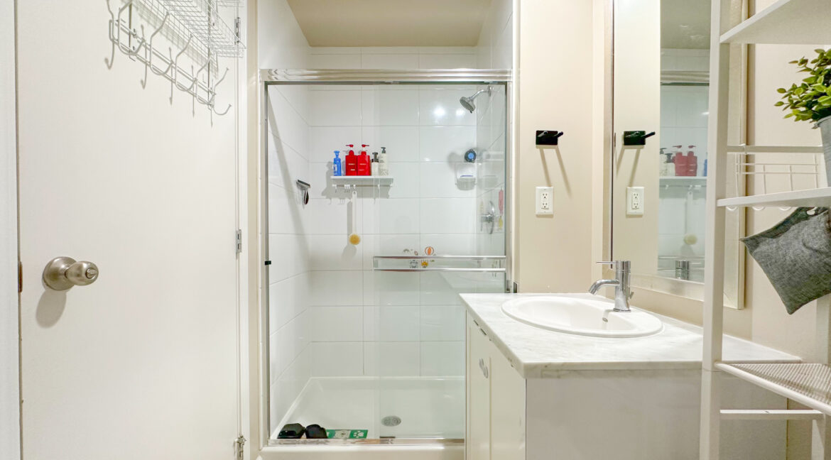 1107-6823 STATION HILL DR BURNABY-15
