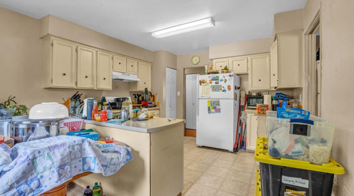 1658 Platt Cres (20)