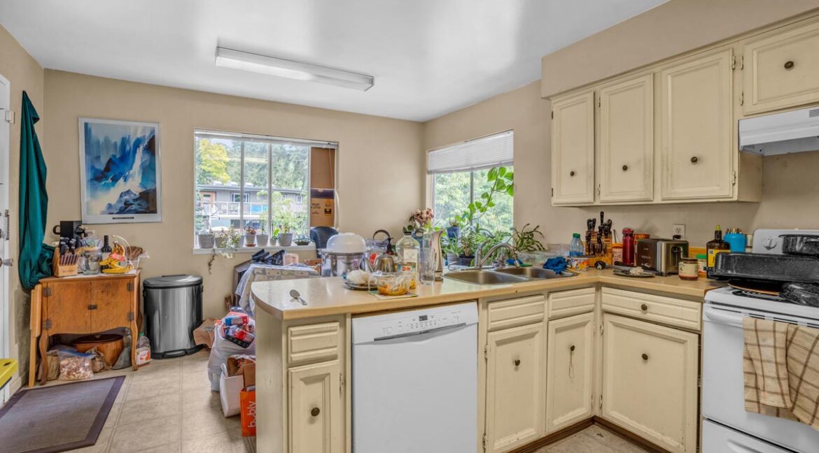 1658 Platt Cres (22)