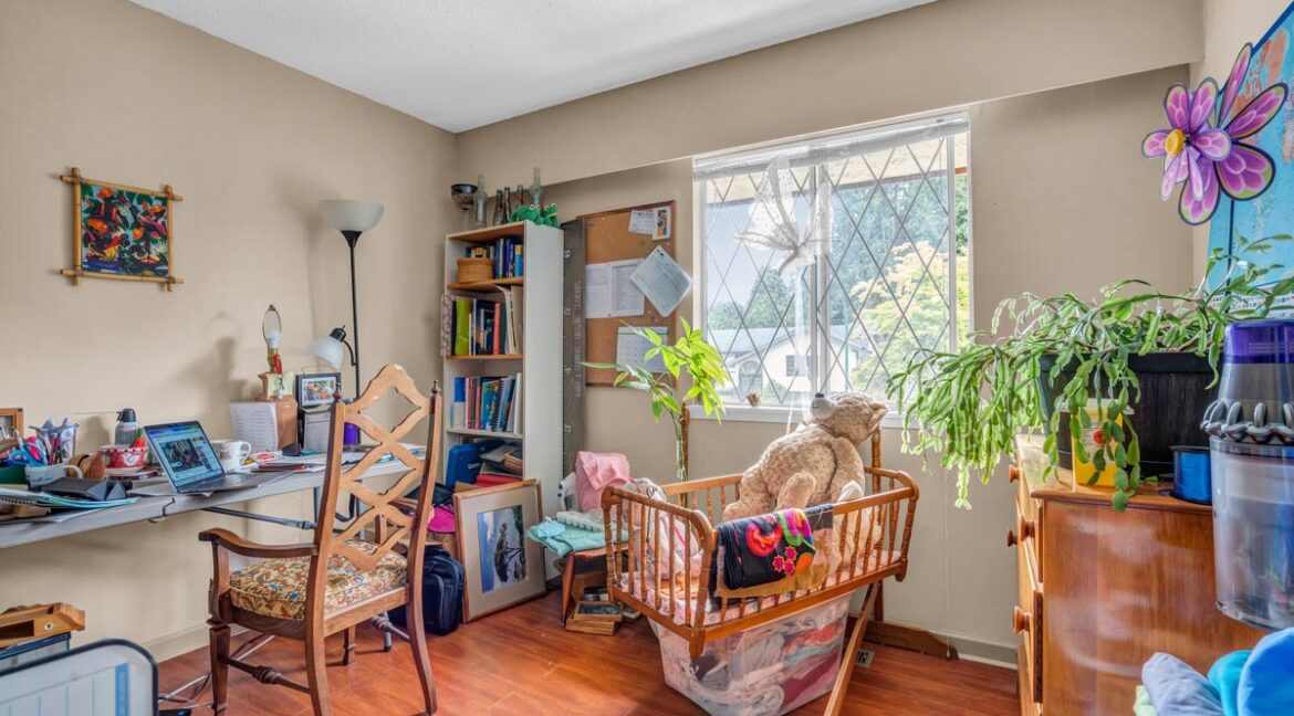 1658 Platt Cres (30)