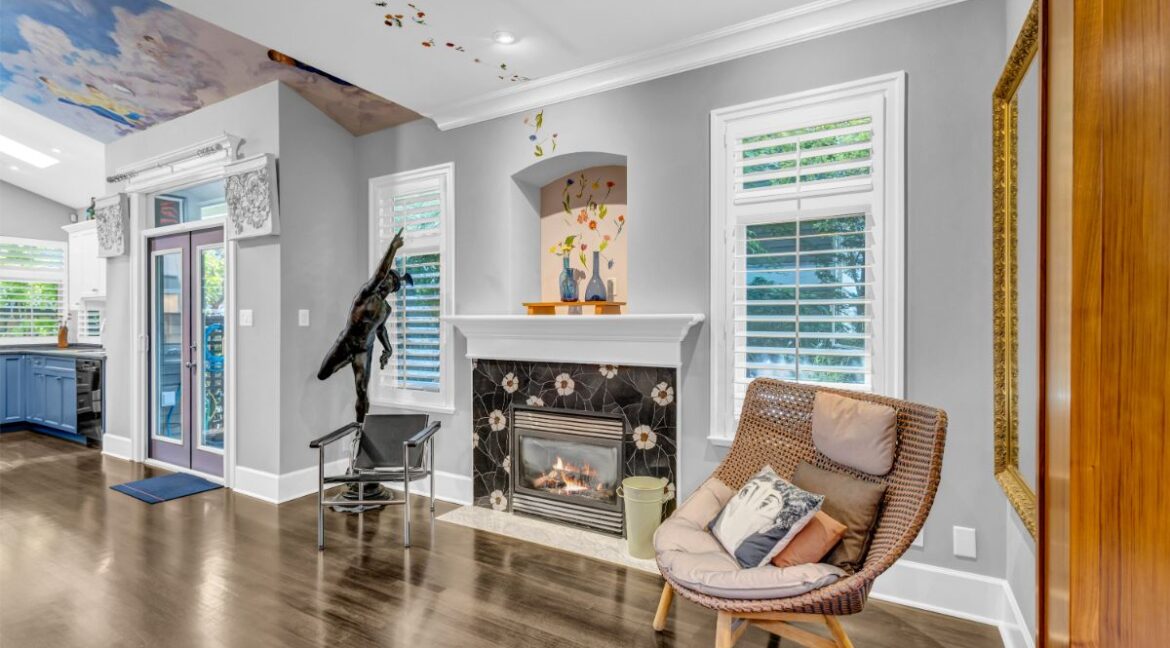 279 W 16th Avenue (10)