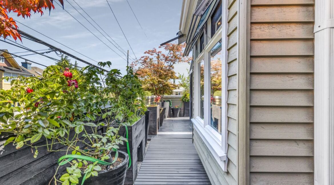279 W 16th Avenue (35)