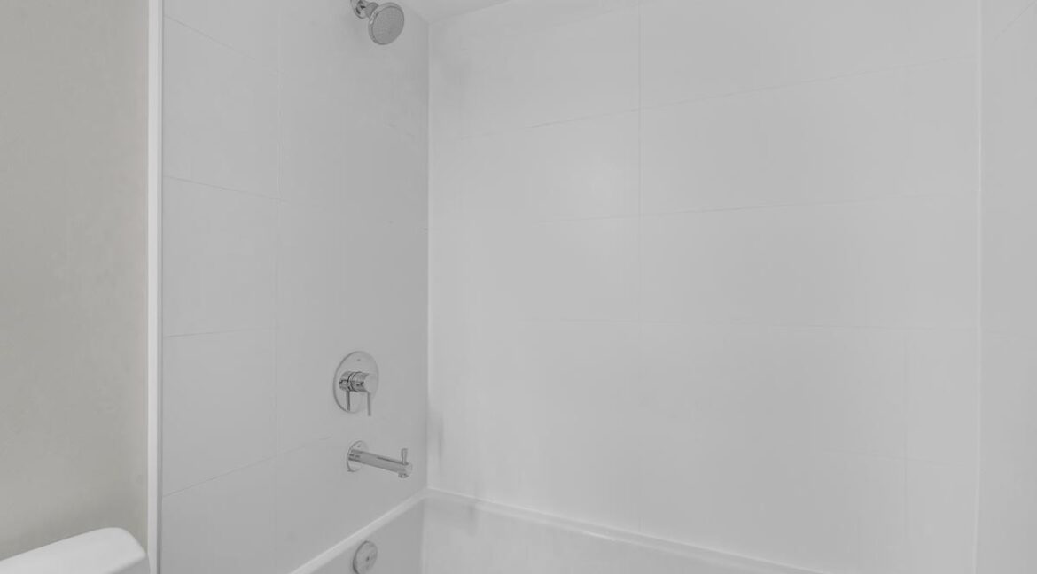 5555 Dunbar Street (3)