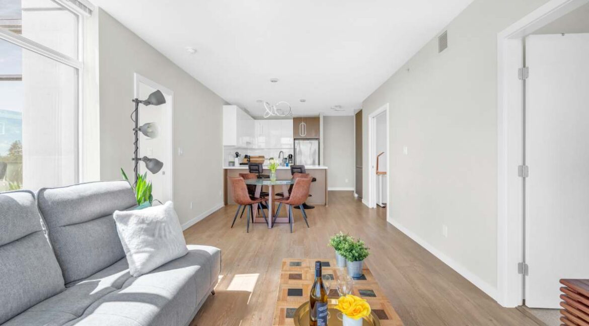 1103 3080 Lincoln Avenue (12)