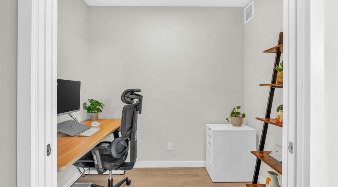 1103 3080 Lincoln Avenue (15)