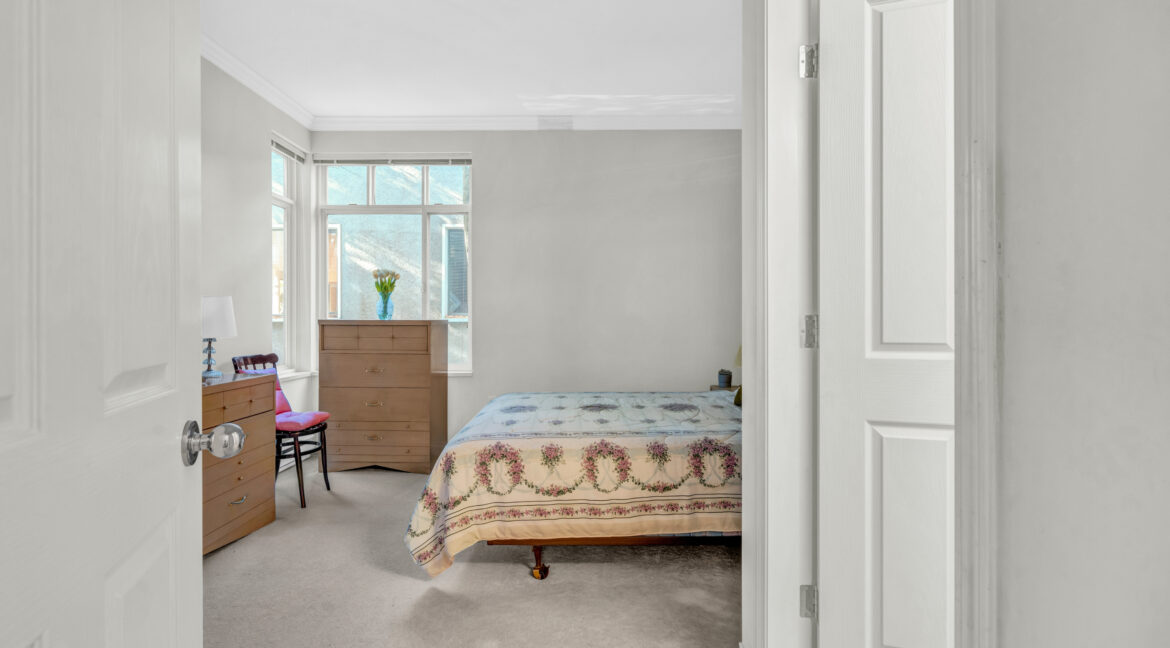 204 1675 w 10th Avenue (21)