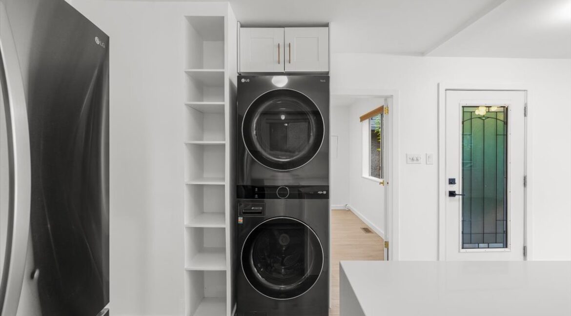 18-2641 E 5th Ave-HD-16