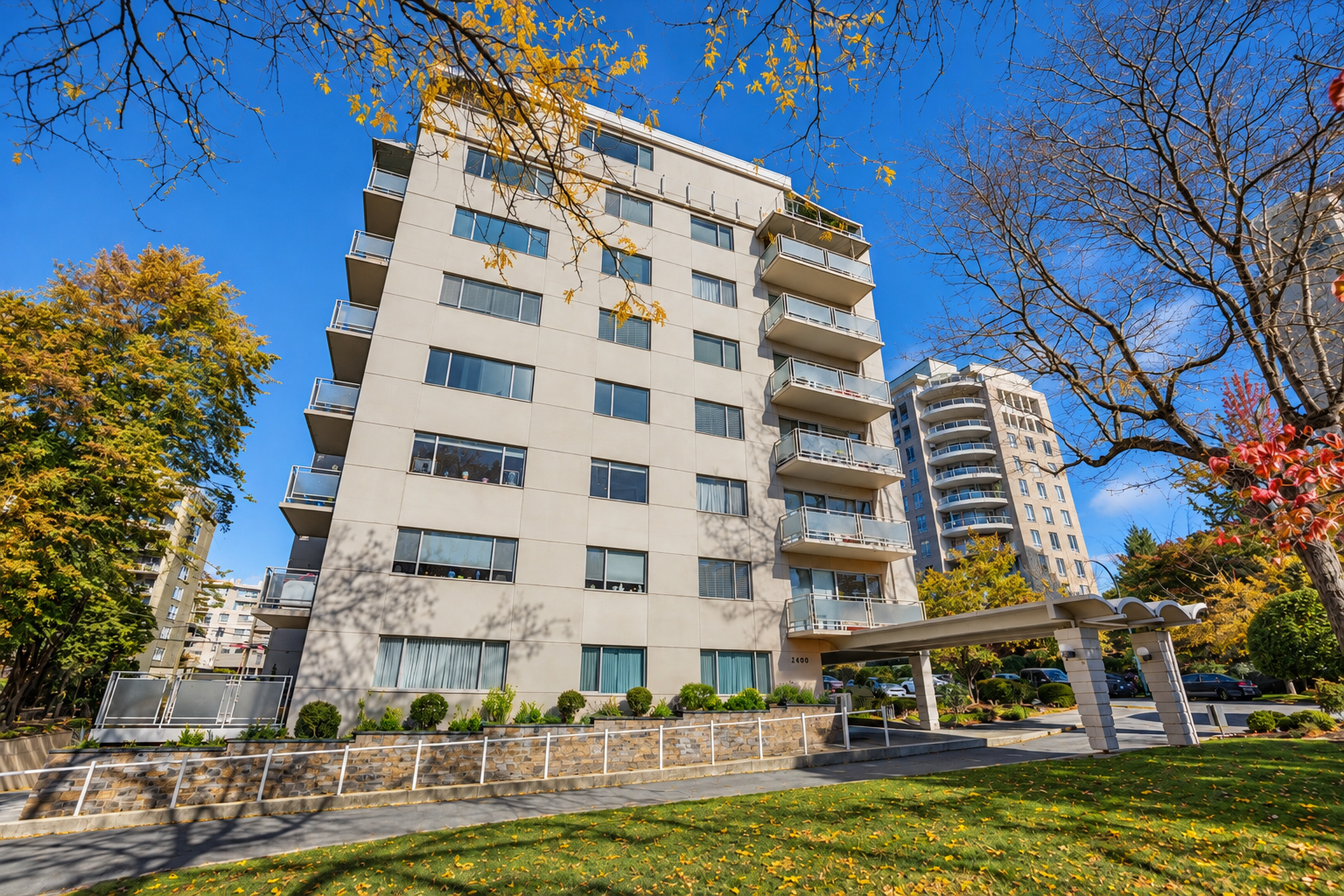 #502-2409 W 43rd Ave